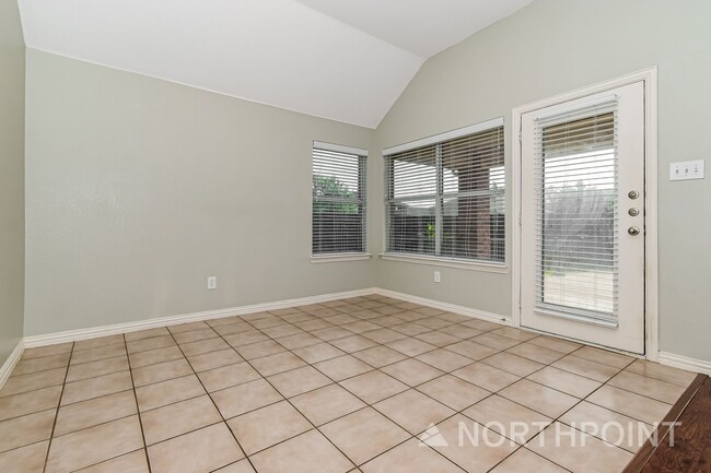 Building Photo - 3 BR/3BA | Newly Renovated Single Family Home | Fenced backyard | In Royse City!
