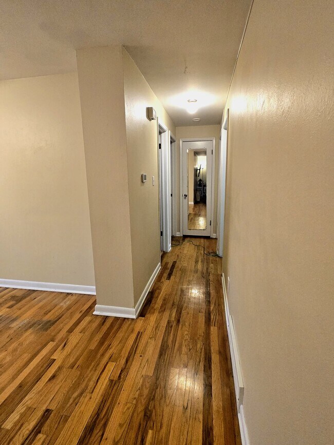 Building Photo - 8250 Chase Way