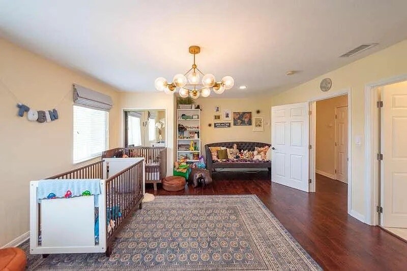 Building Photo - 7403 Alverstone Ave