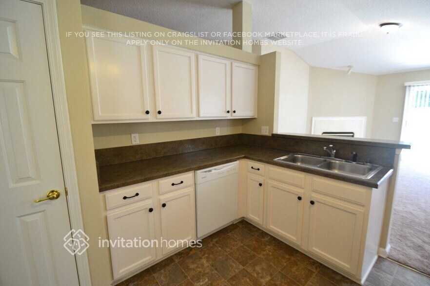 Building Photo - 8040 Tuxford Ln