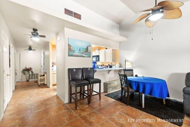 Building Photo - 2851 S Valley View Blvd