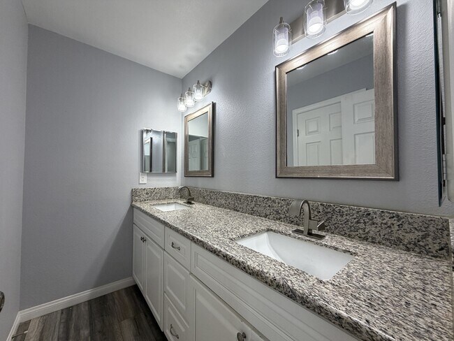 Building Photo - 4078 Gold Coast Dr