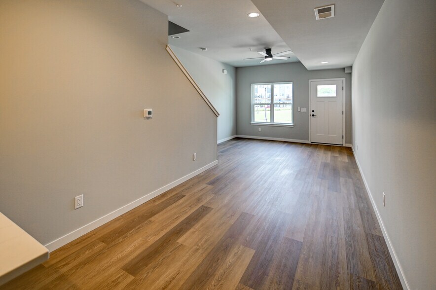 Building Photo - 2908 Radicchio Dr