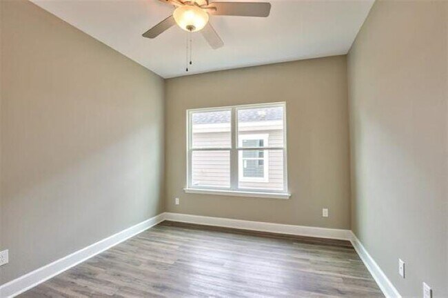 Building Photo - 4484 River Breeze Ln