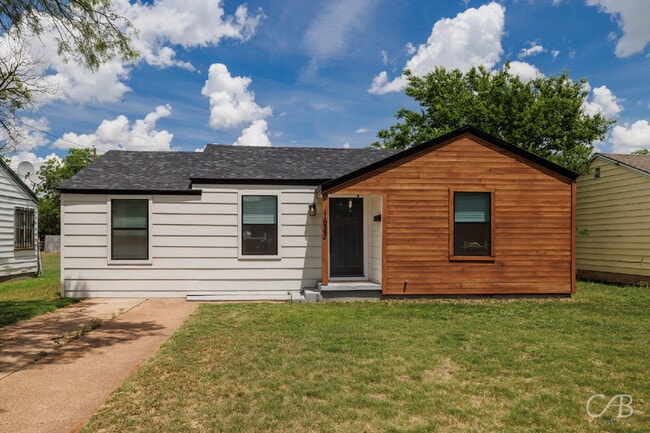 Building Photo - For Lease