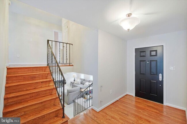 Building Photo - 12029 Cheviot Dr