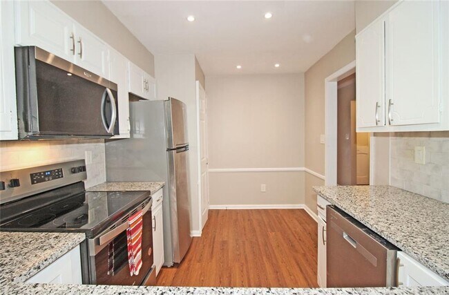 Building Photo - 38 La Rue Pl NW