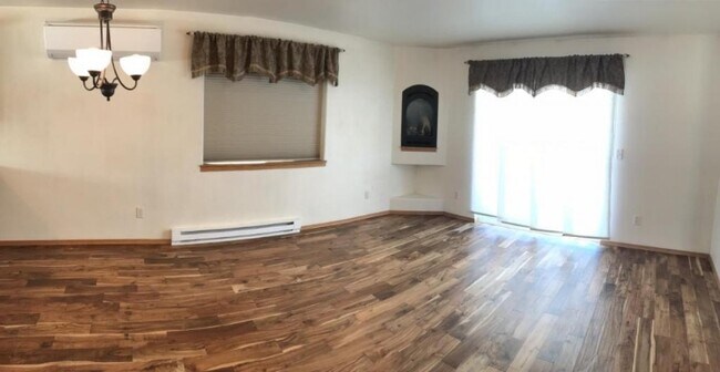 Building Photo - 60 Dayspring Loop