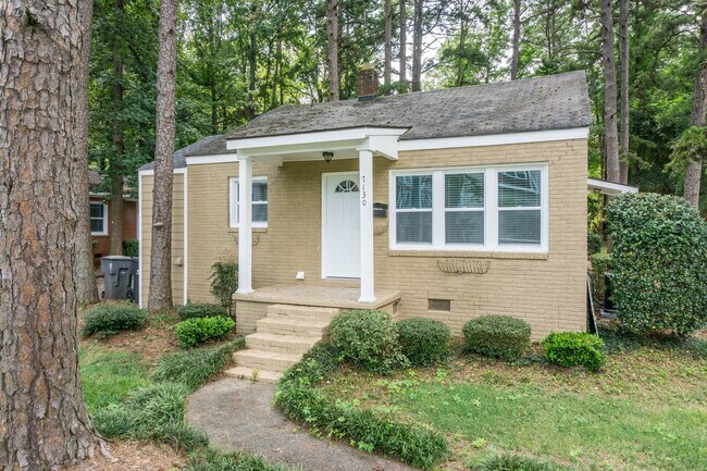 Building Photo - 1728 Matheson Ave