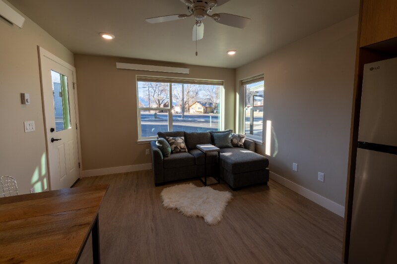 Building Photo - 302 CO-291