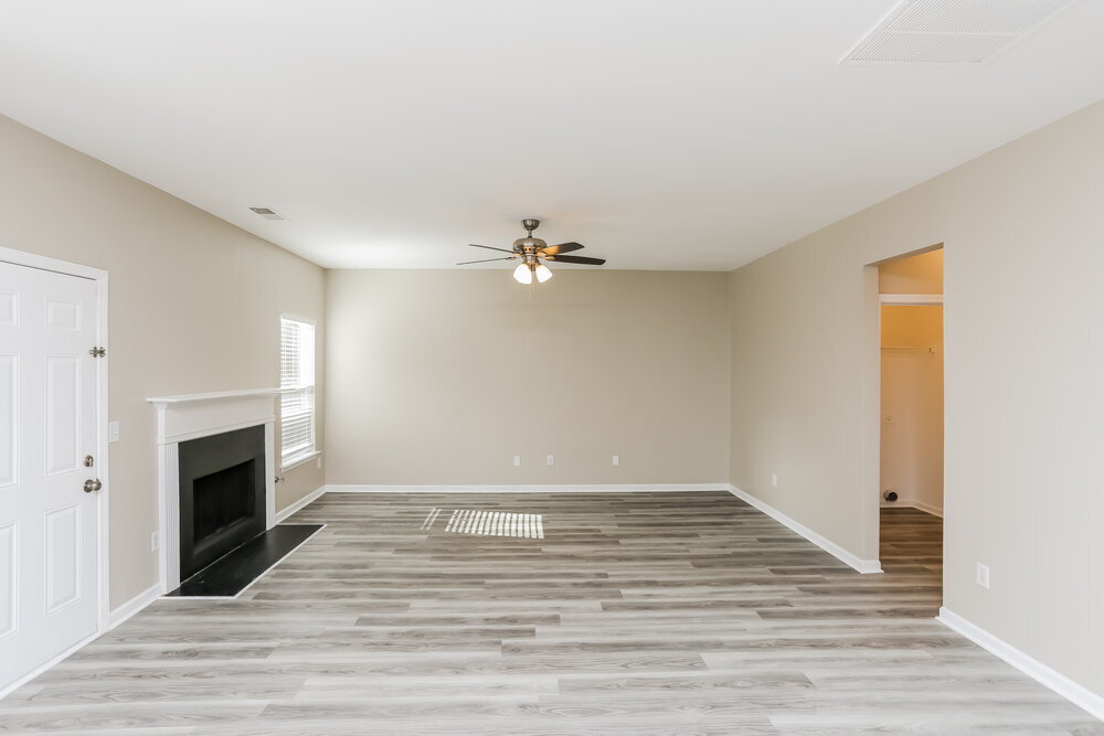 Building Photo - 4225 Fourth Rail Ln