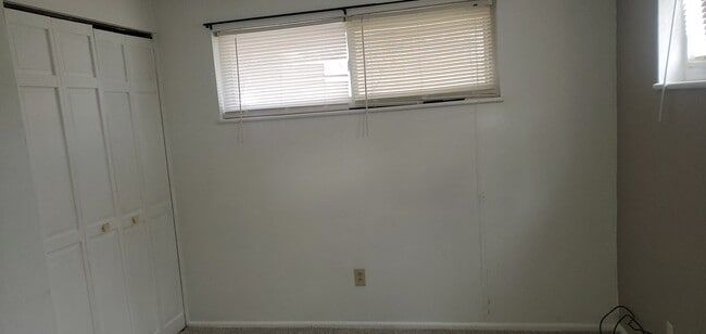 Primary Photo - 1379 Terry Dr