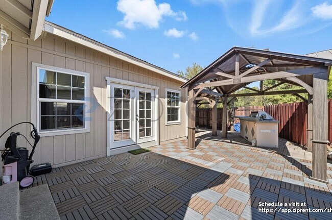 Building Photo - 14 Cider Mill Ct