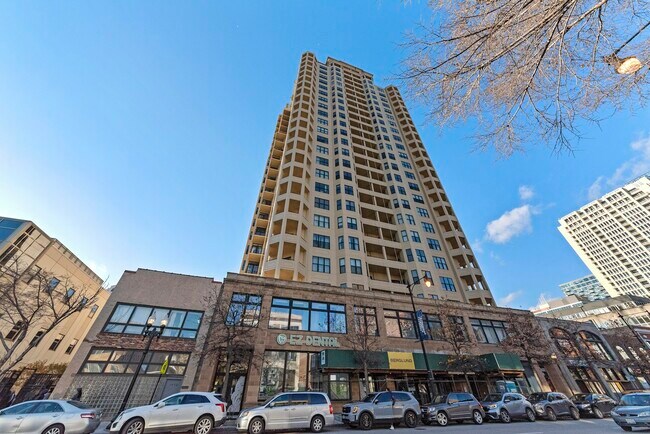 Building Photo - 1464 S Michigan Ave