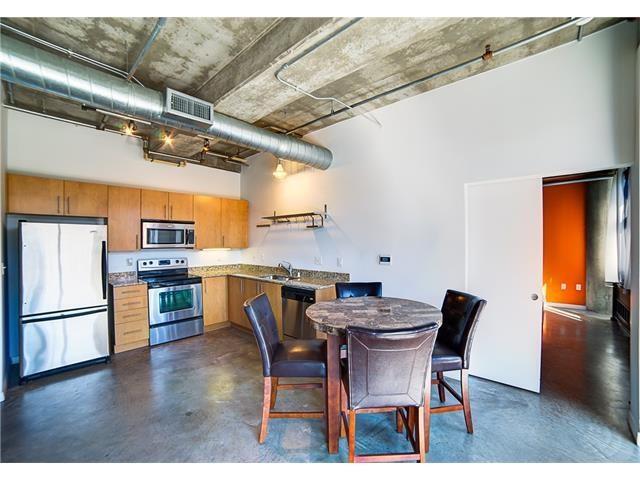 Building Photo - 1001 Belleview St