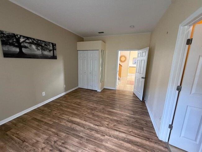 Building Photo - 501 Castlemain Cir