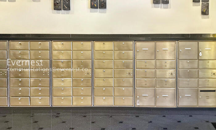 Building Photo - 21 E 6th St