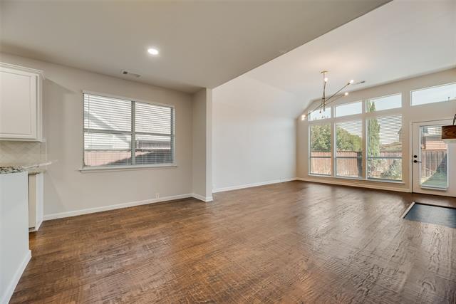 Building Photo - 2414 Thorntree Dr
