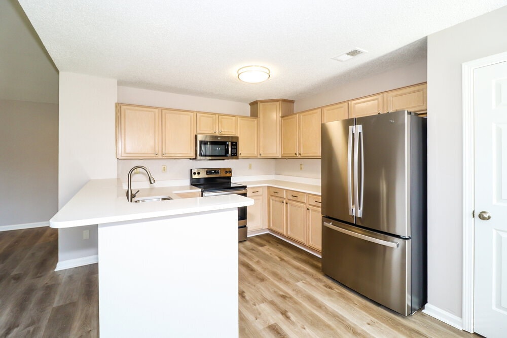 Building Photo - 7121 Showboat Ln