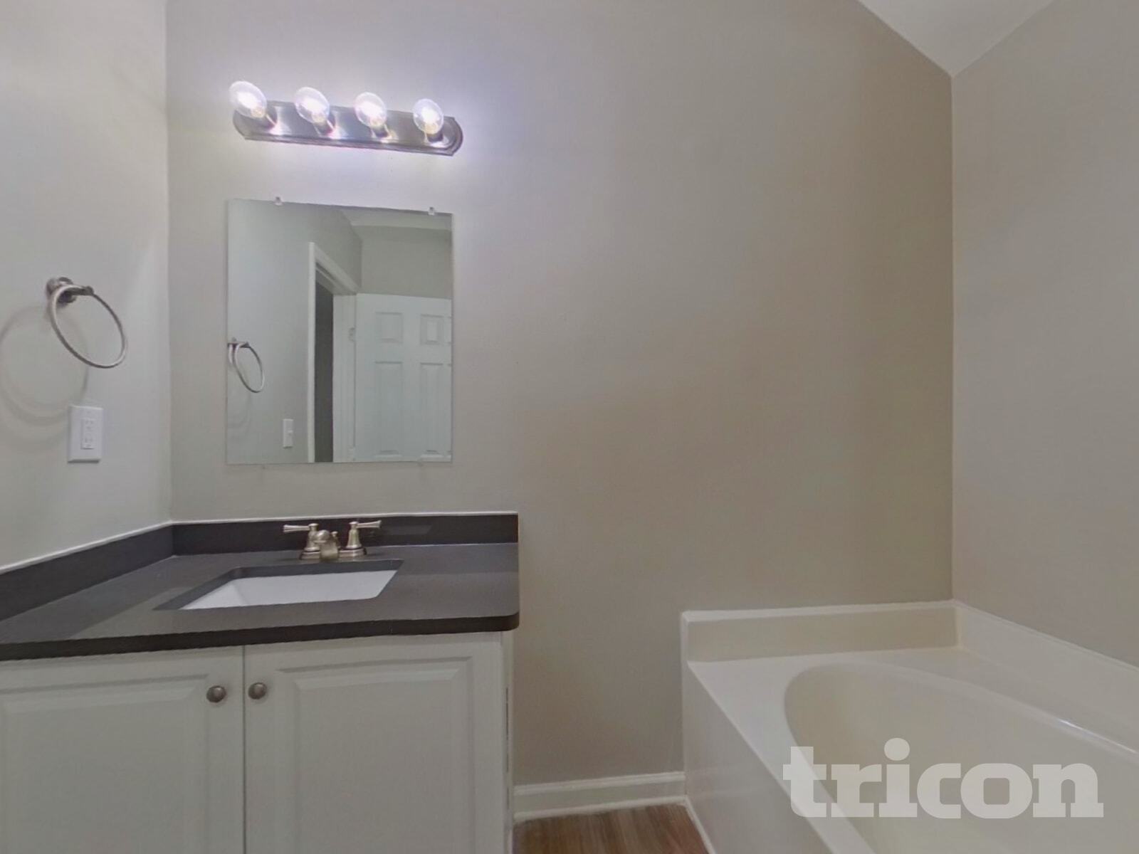 Building Photo - 5020 Osage Cir