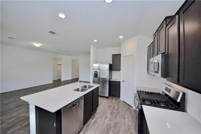 Building Photo - 3413 Mikayla Ct