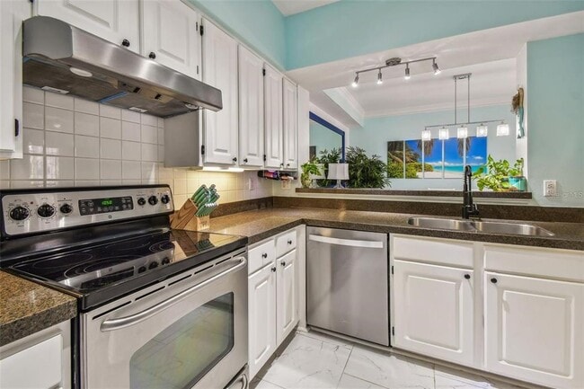 Building Photo - 4304 Bay Club Cir