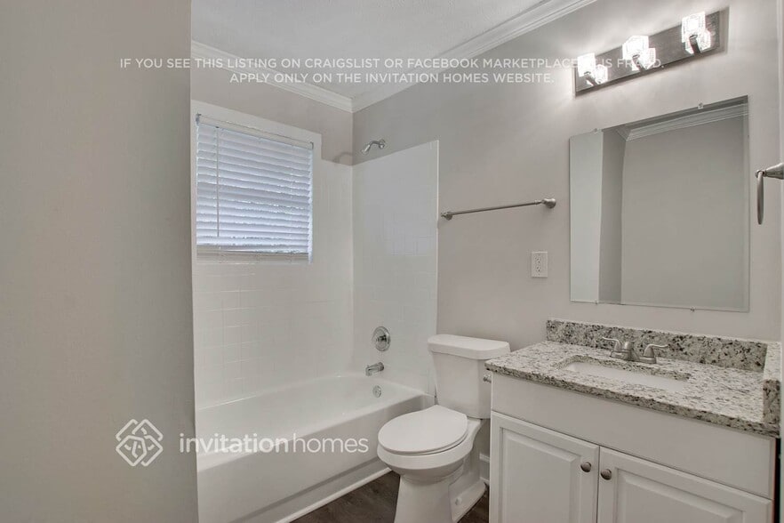 Building Photo - 3552 Meadowview Dr