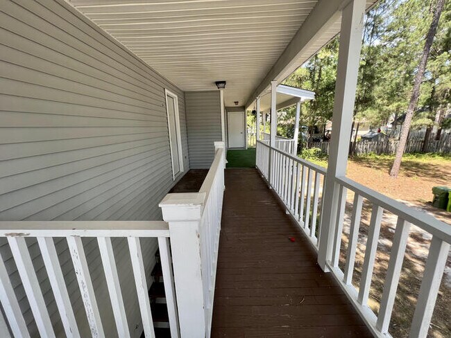 Building Photo - 21A Battery Walk Court