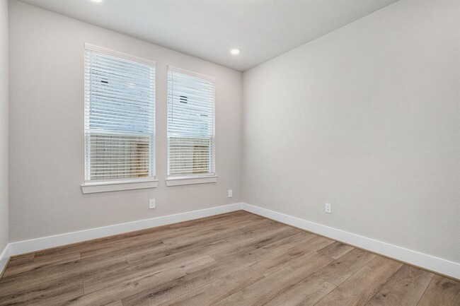 Building Photo - 24911 Berwick Bay Ct