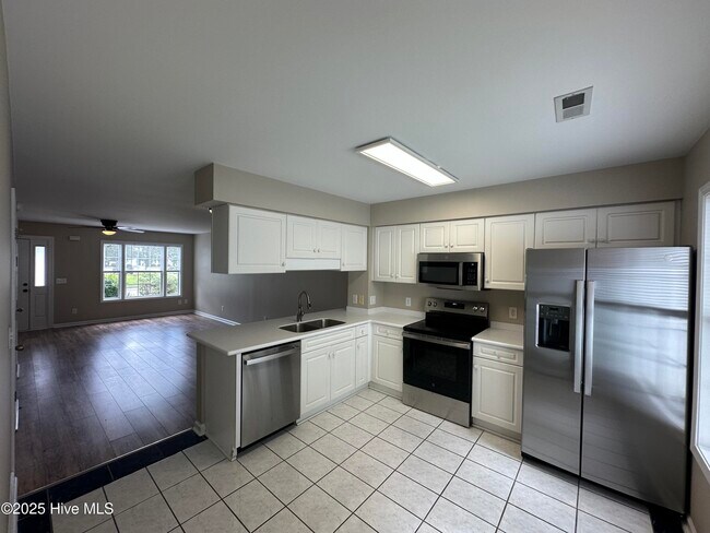 Building Photo - 4910 Bridgers Rd