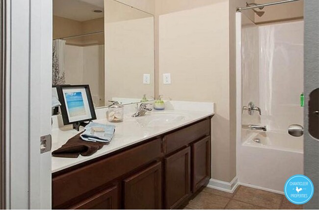 Building Photo - 2147 Sunny Cove Dr