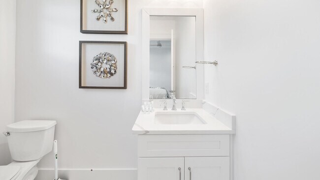 Building Photo - 28 Pelican Glide Ln