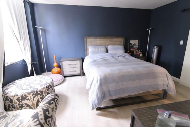 Building Photo - 6801 Indian Creek Dr