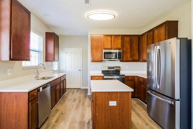 Building Photo - 8430 Bravestone Way