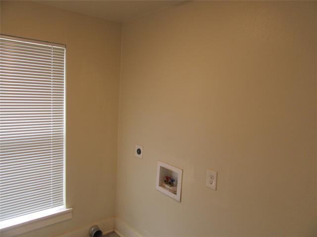 Building Photo - 702 Westmount Ave