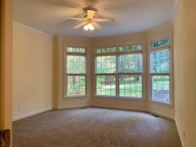 Building Photo - AMAZING Luxurious Residence, Near Educational Facilities, With Upscale Amenities!