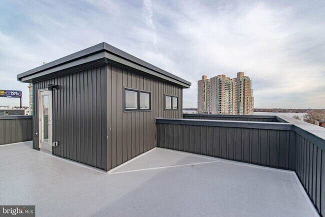 Building Photo - 105 Olive St