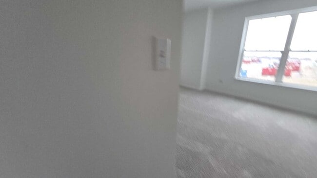 Building Photo - 460 Hathaway Ln