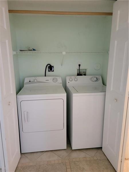 Building Photo - 641 Lyons Rd