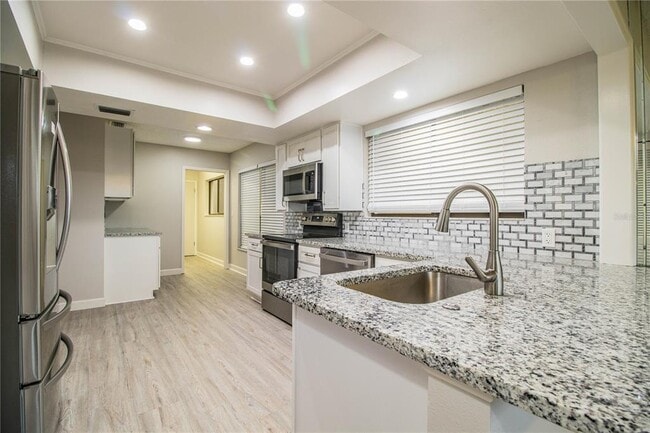 Building Photo - 4315 Creekwood Ln