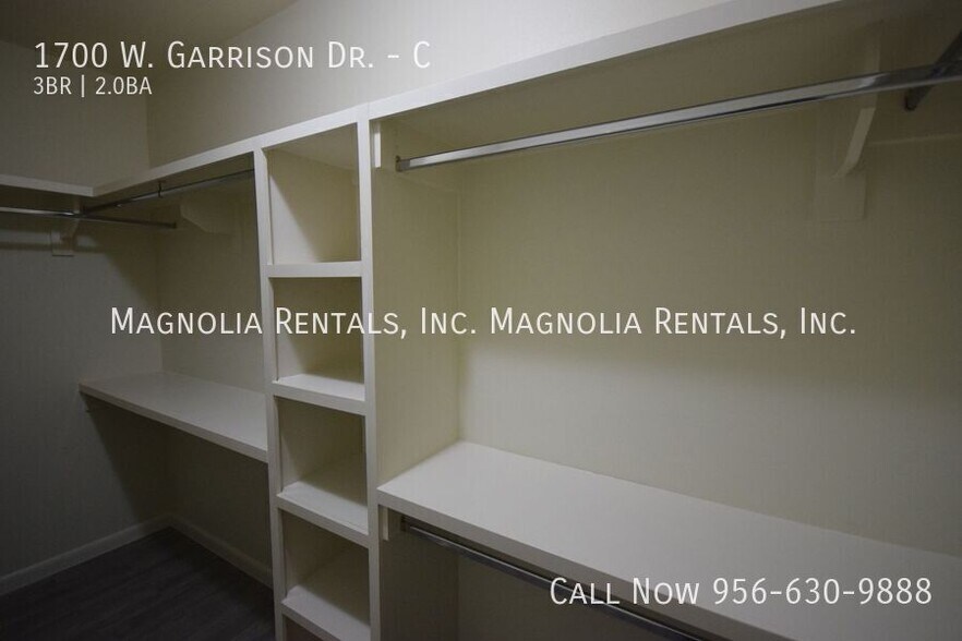 Building Photo - 1700 W Garrison Dr