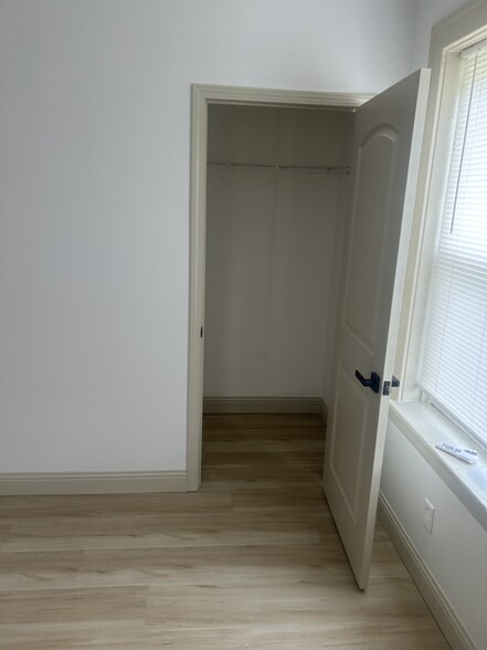 Building Photo - 7232 Wise Ave