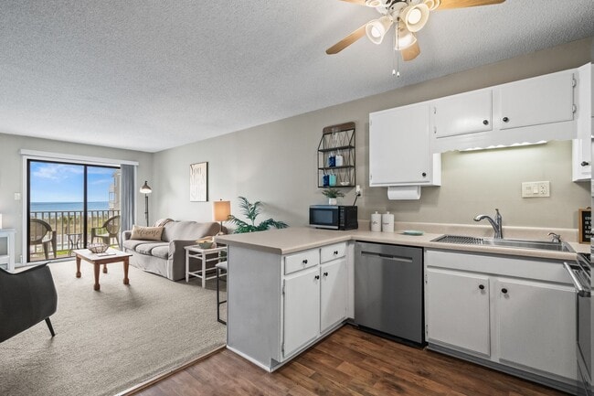 Building Photo - Snowbird Rental