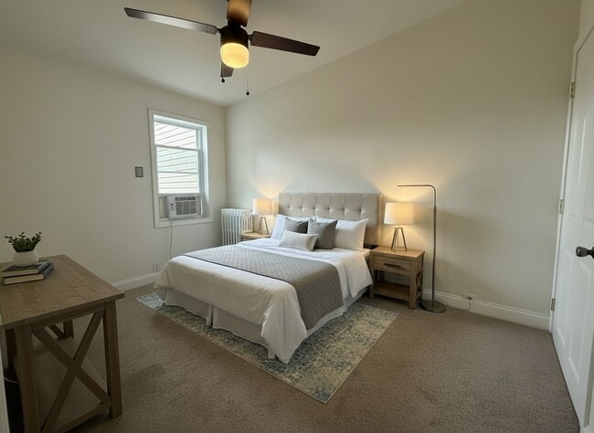 Building Photo - 2430 E Gordon St