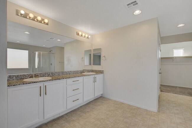 Building Photo - 5128 Granite Basin St