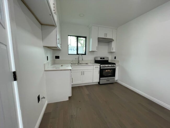 Building Photo - 9135 Arrington Ave