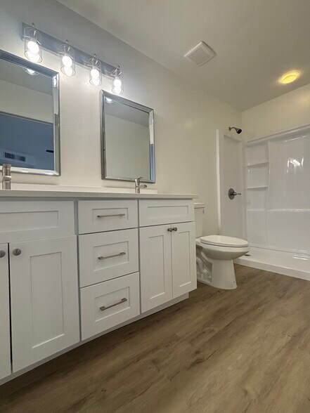 Building Photo - 9940 E Gray Hawk Dr