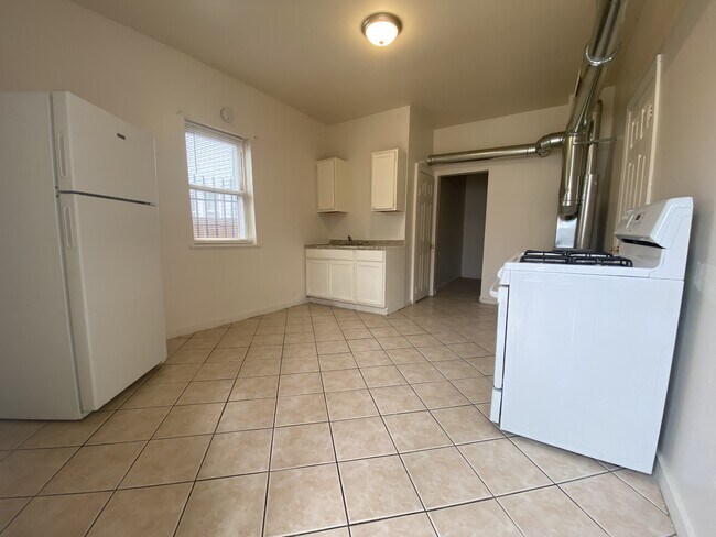 Building Photo - 4841 S Loomis Blvd