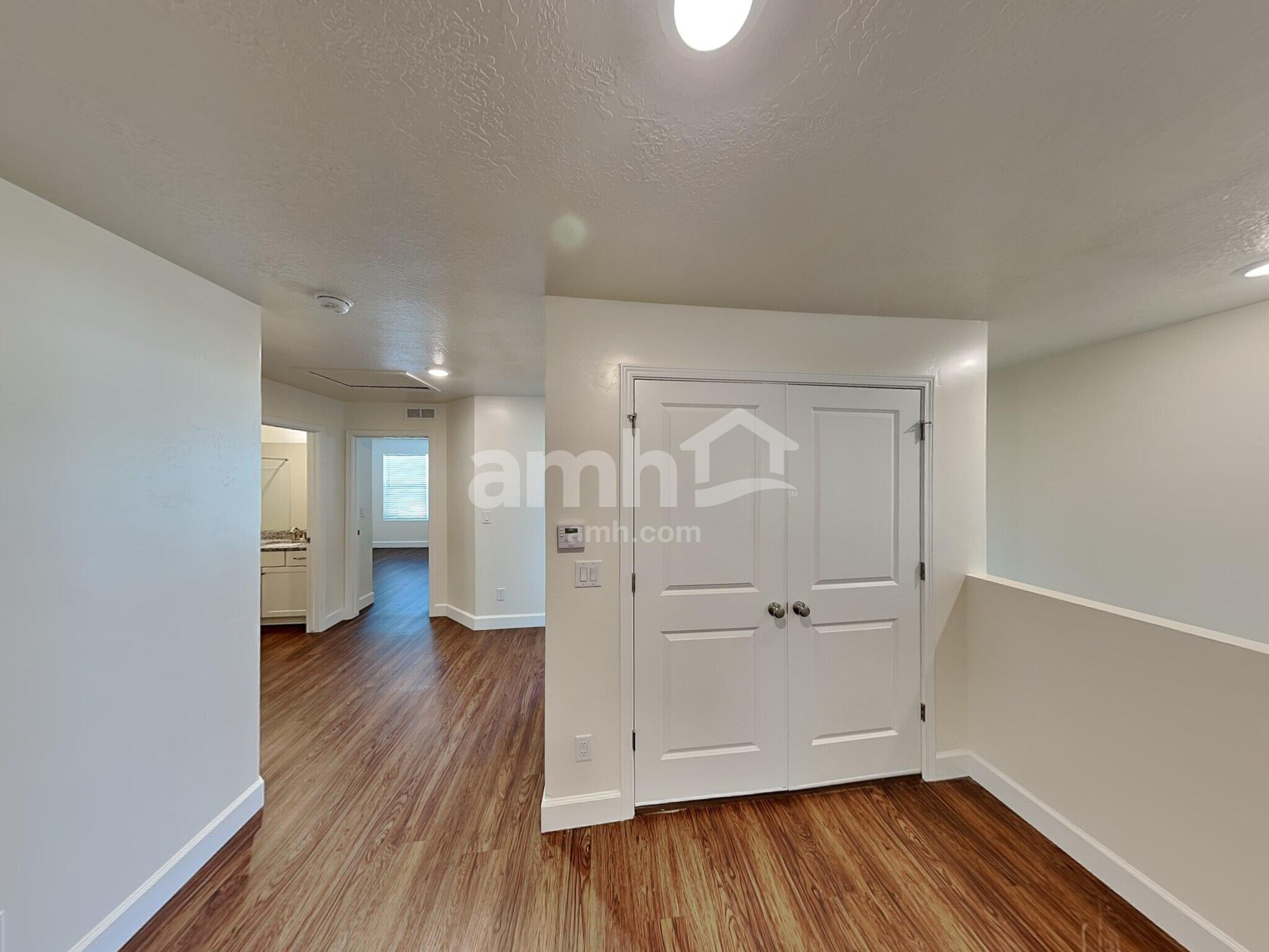 Building Photo - 1176 Wagon Way