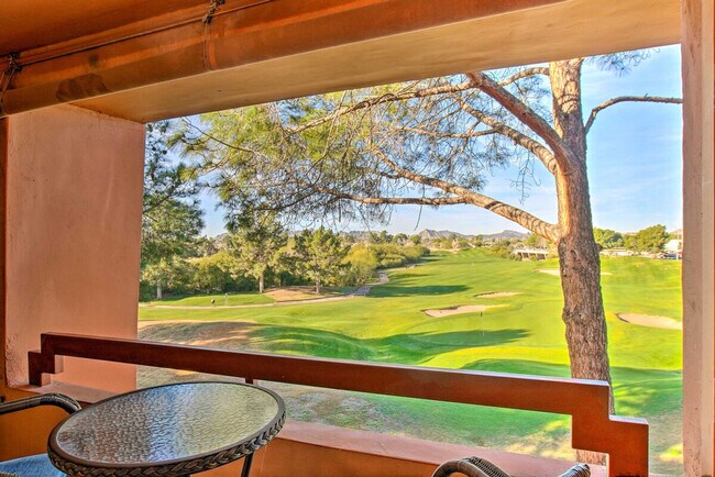 Building Photo - 4303 E Cactus Rd